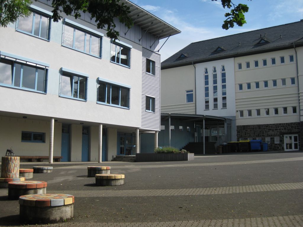 image009